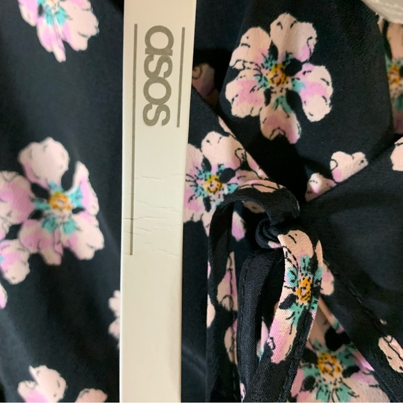 2/$35 ASOS Sweetheart Neckline Floral Peasant Blouse - Picture 12 of 12